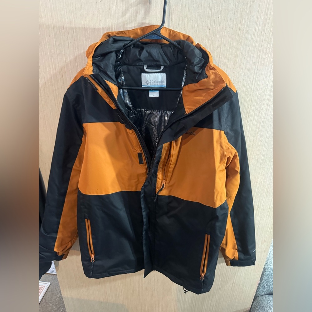 Columbia Tipton Peak II Orange and Black Hooded Outdoor Jacket Size Medium
